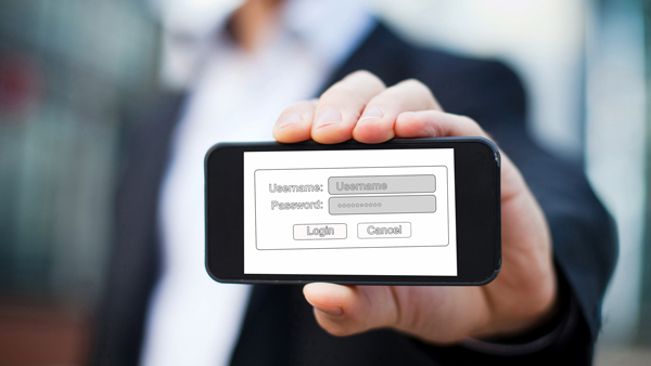 Smartphone accediendo a un servicio mediante usuario y contraseña