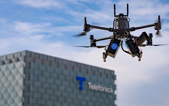 Telefónica makes 5G communication between drones and Smart City