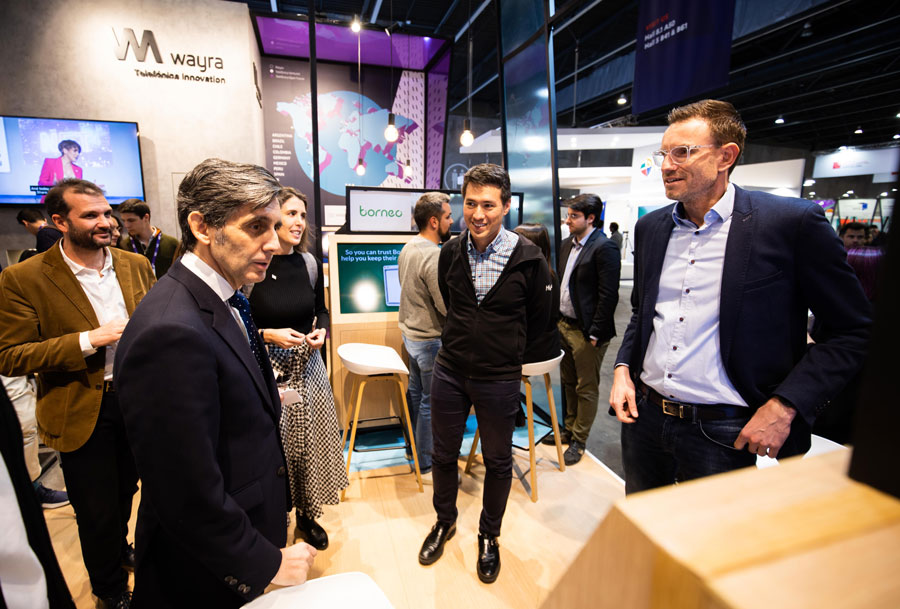 Telefónica Chairman José María Álvarez-Pallete with Michael Berger of Hiya Inc.