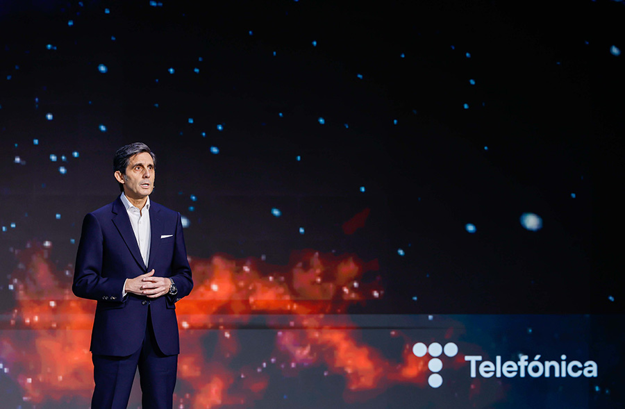 Telefónica and GSMA Chairman, José María Álvarez-Pallete, speaking at the opening session of the MWC23