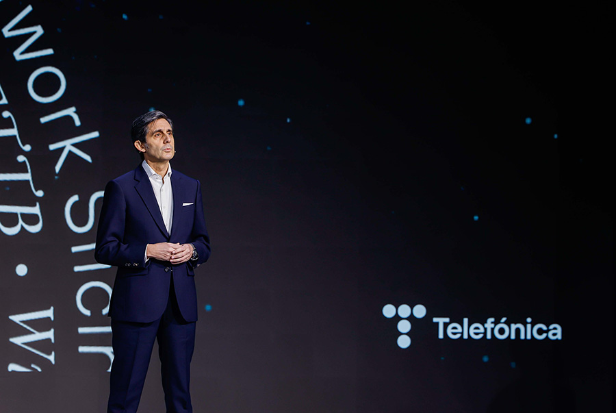 Telefónica and GSMA Chairman, José María Álvarez-Pallete, speaking at the opening session of the MWC23