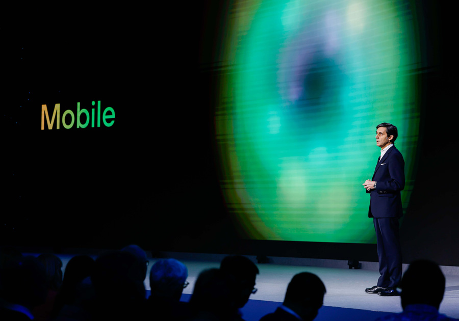 Telefónica and GSMA Chairman, José María Álvarez-Pallete, speaking at the opening session of the MWC23