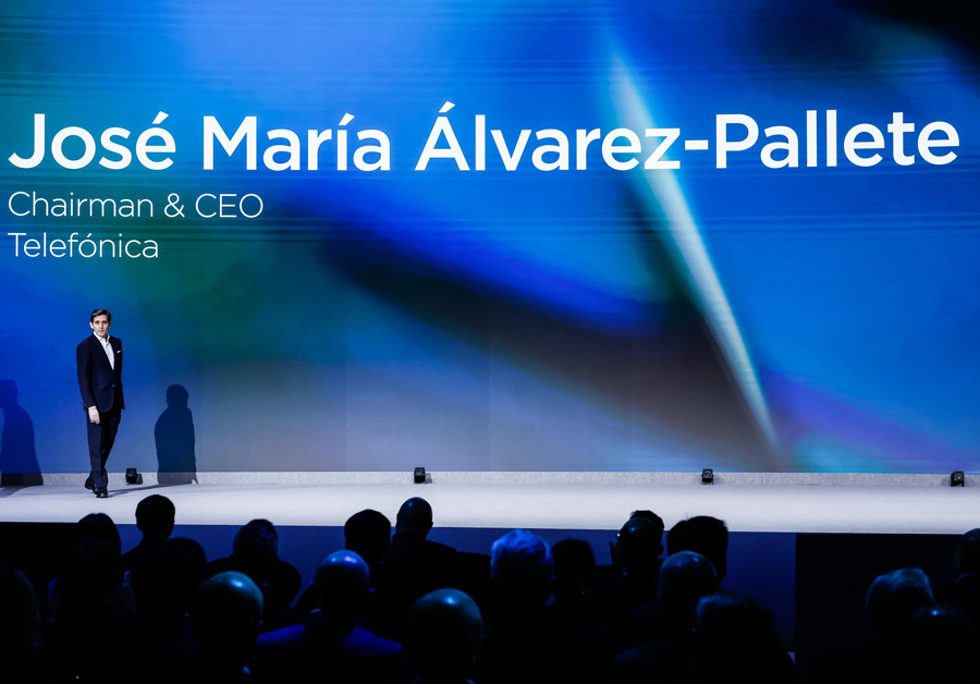 Telefónica and GSMA Chairman, José María Álvarez-Pallete, speaking at the opening session of the MWC23