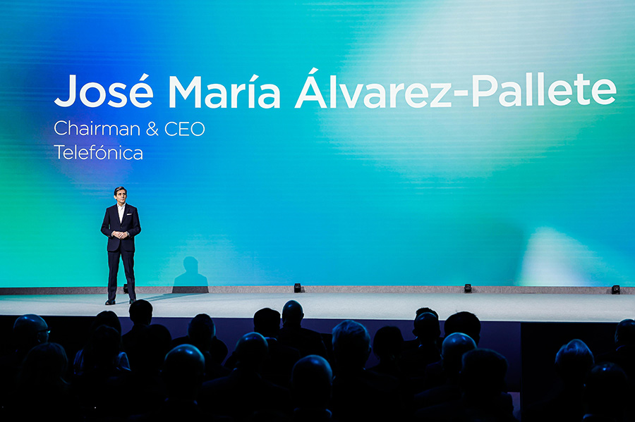 Telefónica and GSMA Chairman, José María Álvarez-Pallete, speaking at the opening session of the MWC23