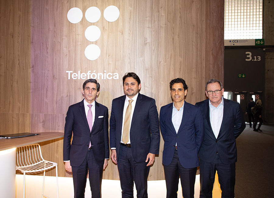 José María Álvarez-Pallete, Chairman of Telefónica, with Juscelino Filho, Minister of Communications of Brazil, Christian Gebara, Chairman of Telefónica Brazil, and Eduardo Navarro, Director of Corporate Affairs and Sustainability of Telefónica