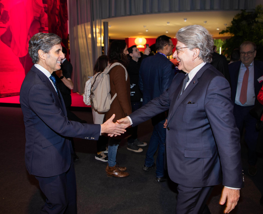 José María Álvarez-Pallete, Chairman of Telefónica, receives Thierry Breton, European Commissioner for the Internal Market.