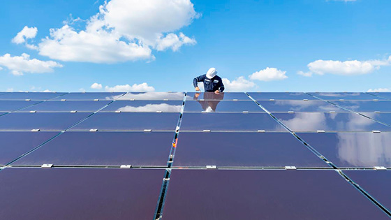 Putting Open Innovation to Work: the case of Solar360