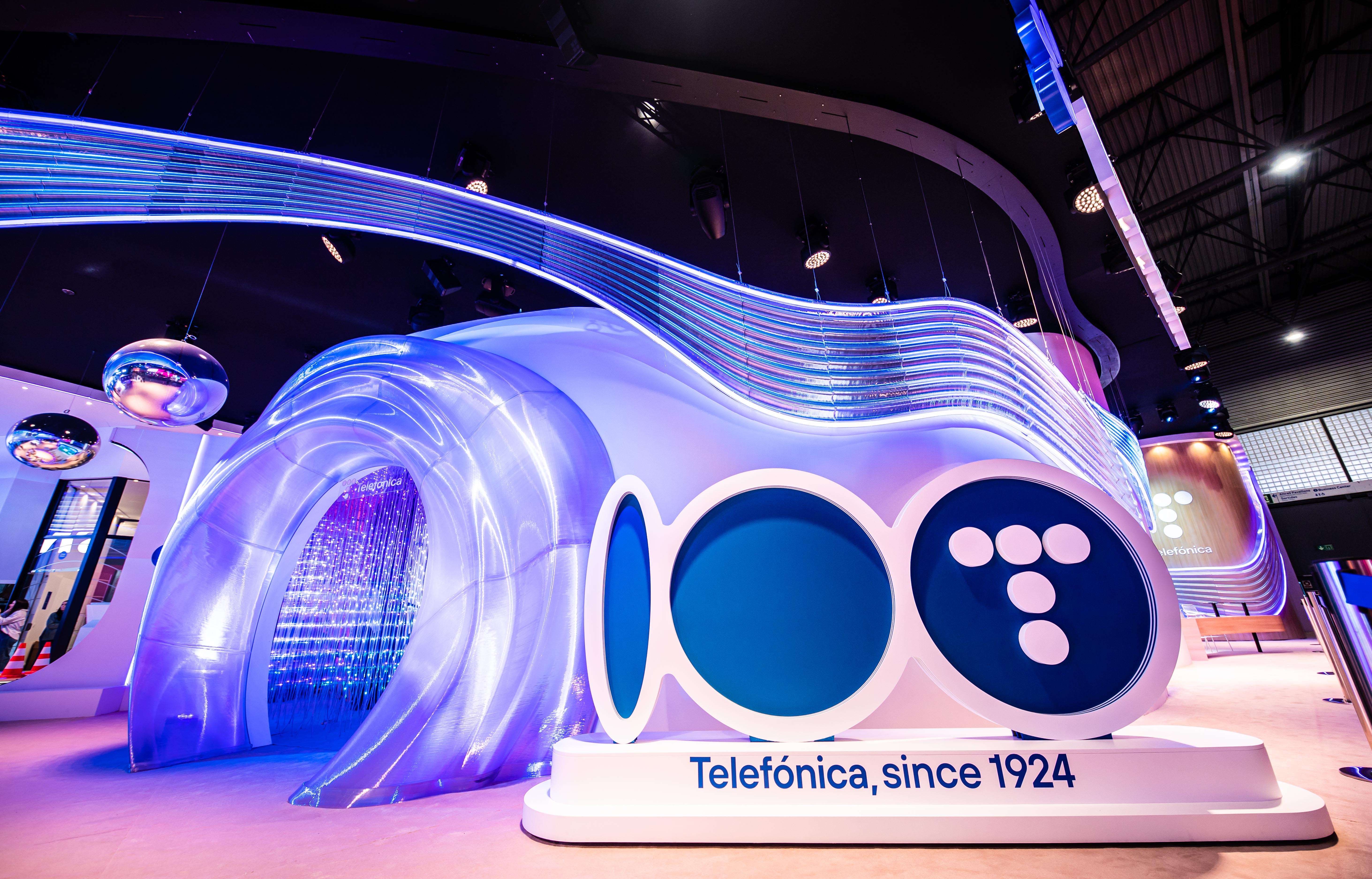 The heart of the Telefónica pavilion at MWC becomes an immersive experience.