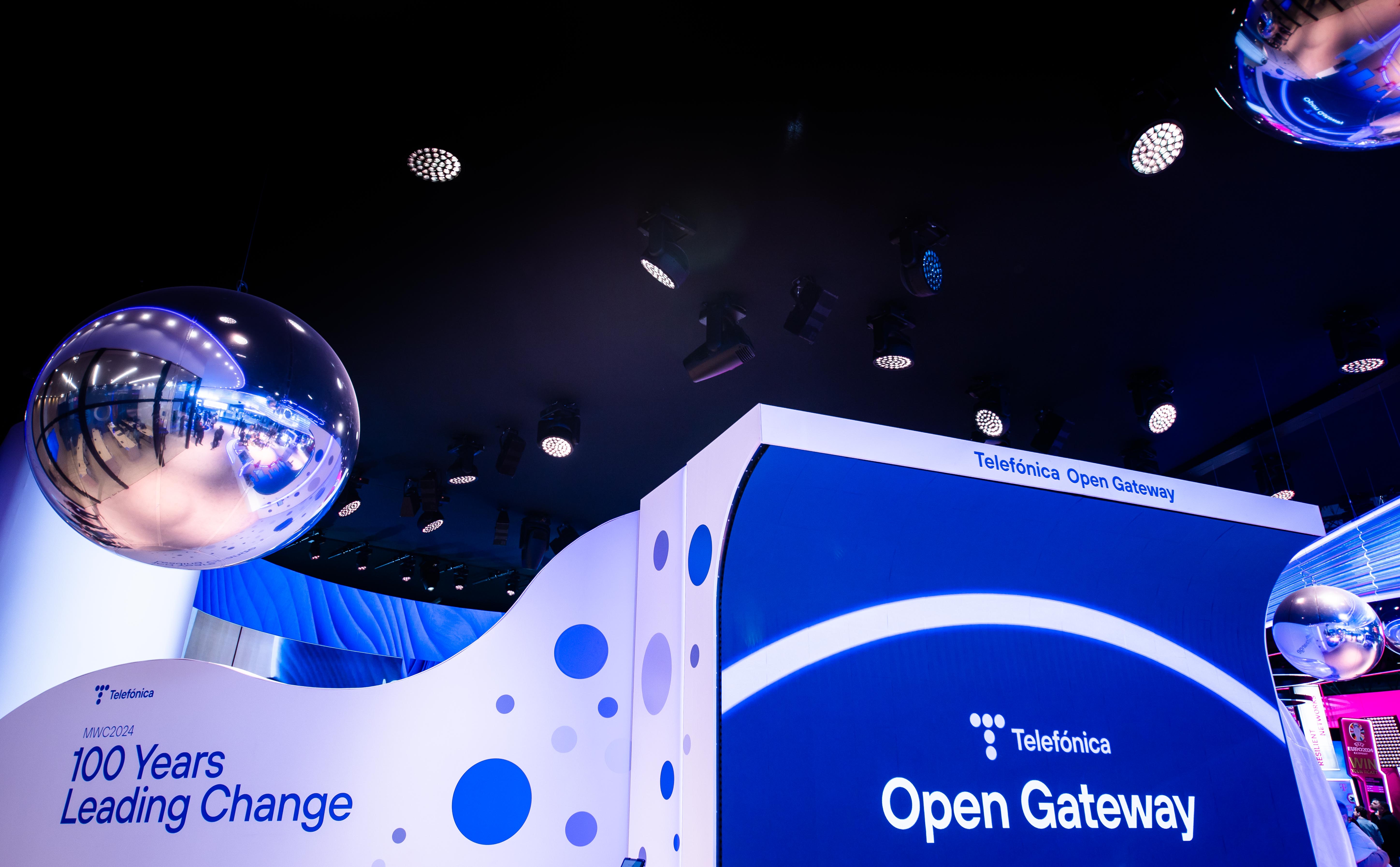 The Telefónica Open Gateway demo will showcase real-world use cases of how networks are transformed into developer-friendly platforms to power a new generation of digital services.