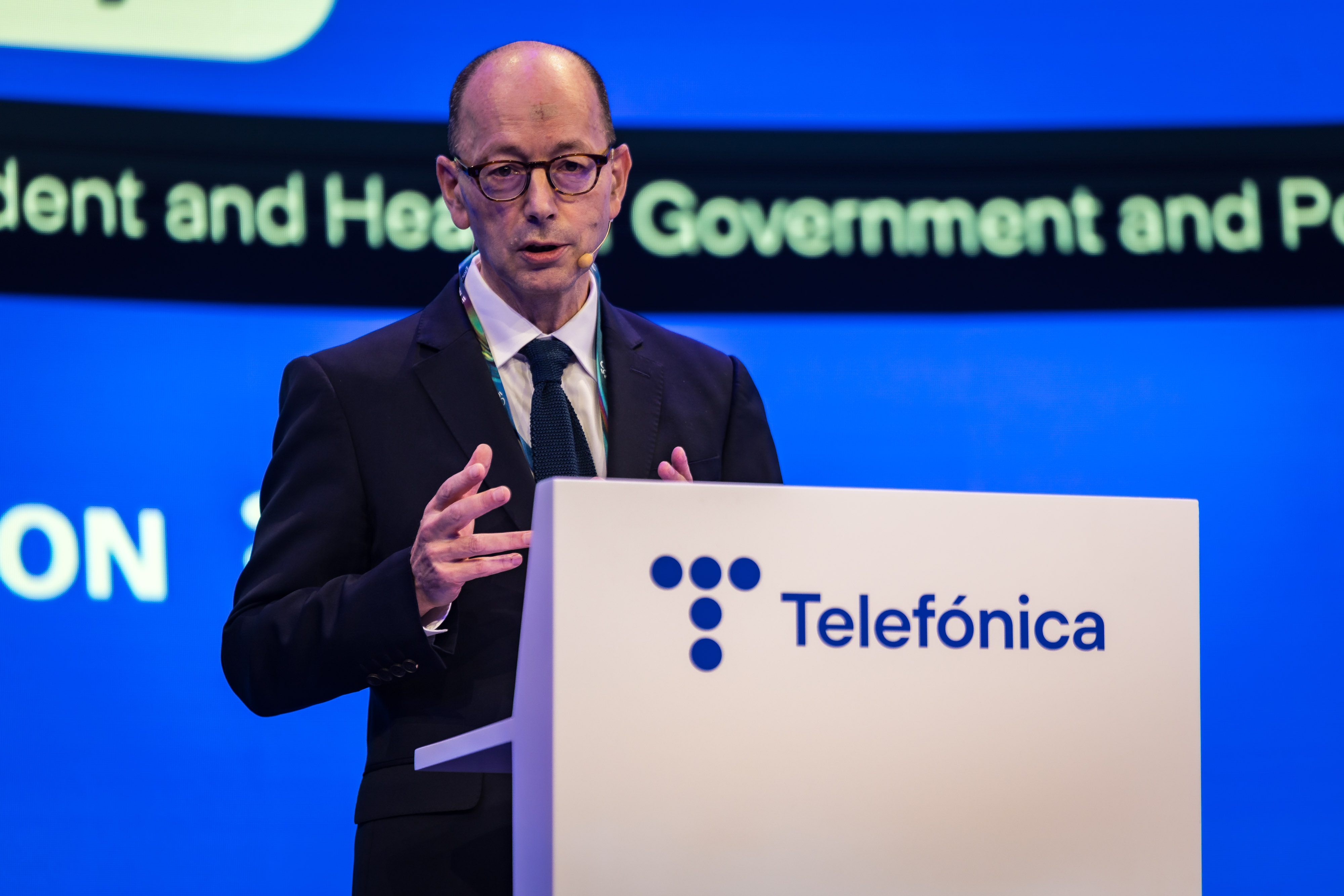 Andrew Lloyd, Vice President and Head of Government and Policy Advocacy at Ericsson, addresses the audience.