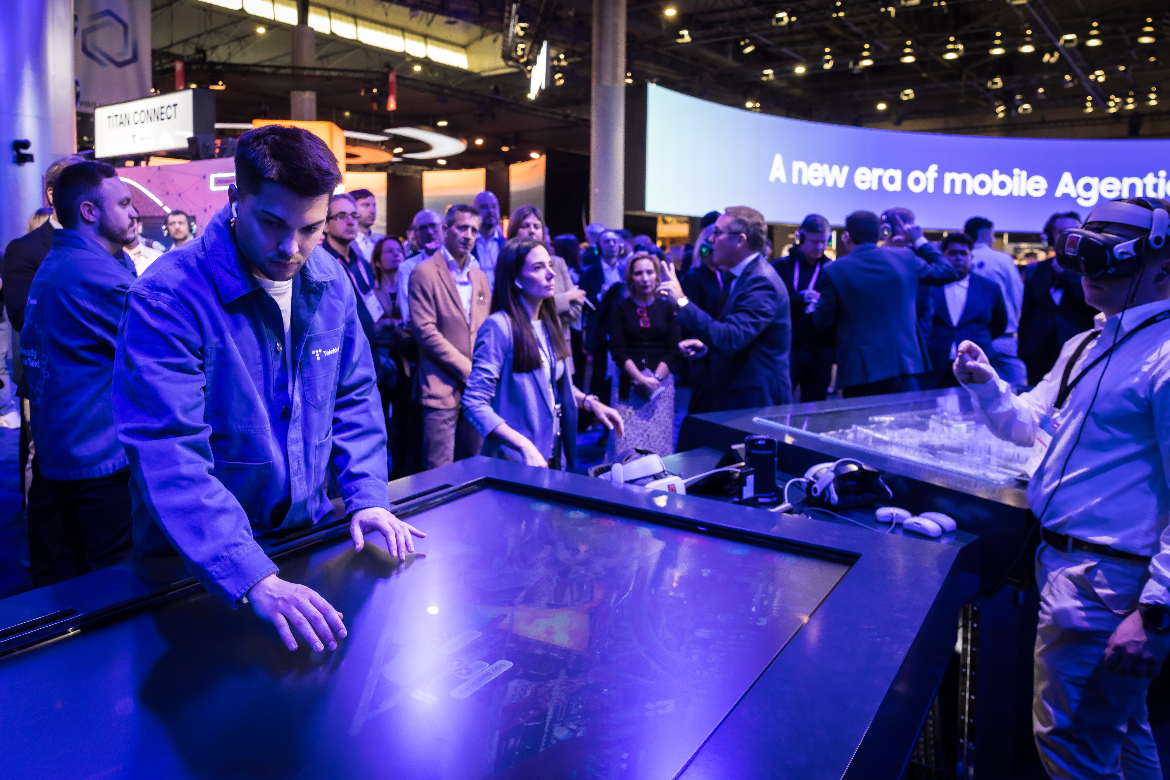 Under the slogan “Ready for Next”, Telefónica reinforces its commitment to becoming the best way for citizens to access digital technologies by having the best network to reach the most innovative technology.