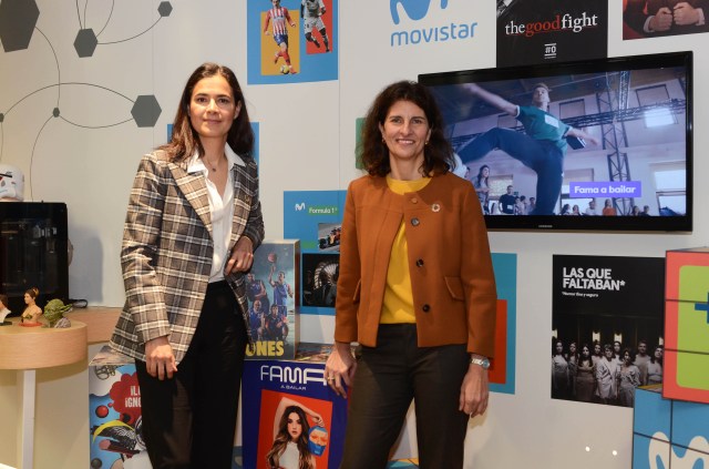 From left to right: Laura Abasolo, Chief Finance and Control Officer at Telefónica, S.A., and Elena Valderrábano, Director of Corporate Ethics and Sustainability