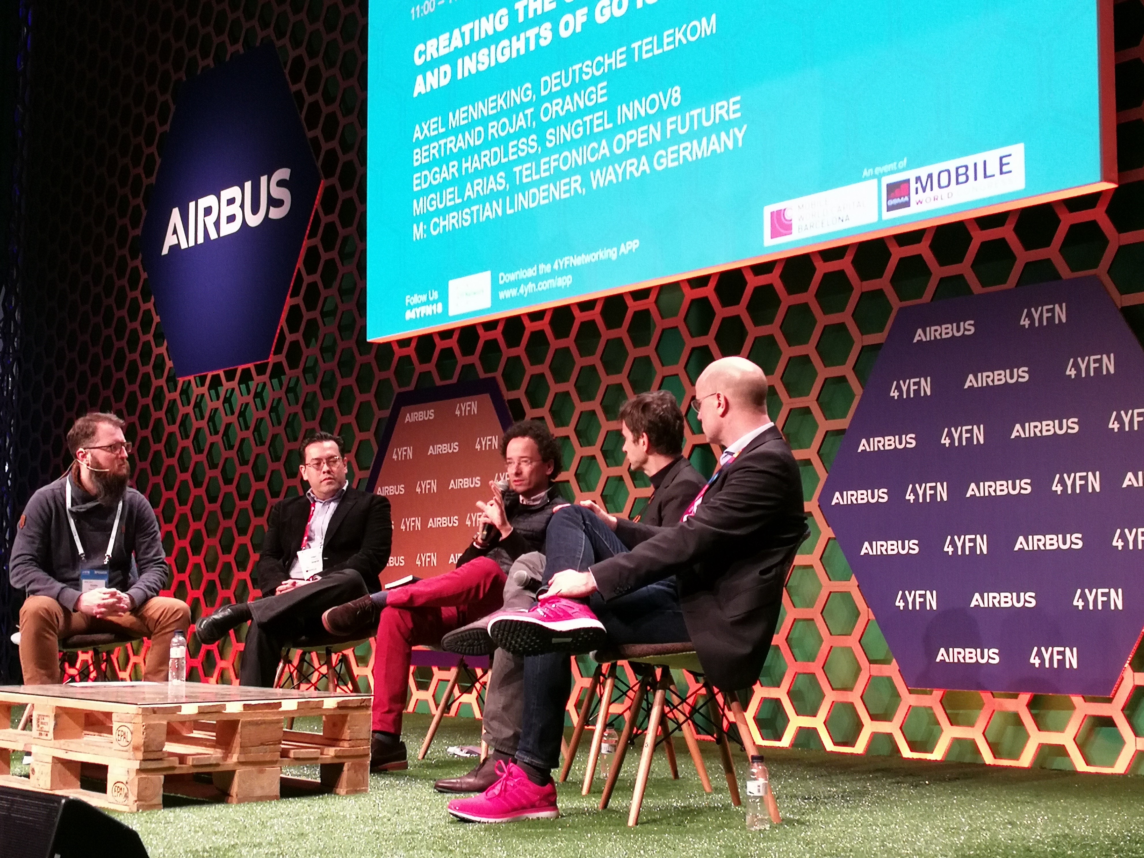 From left to right: Christian Lindener, country manager at Wayra Alemania; Edgar Hardless, Chief Executive Officer at Singtel Innov8; Miguel Arias, Global Director at Telefonica Open Future; Bertrand Rojat, General Manager at Orange Lab, and Axel Menneking, General Director at hub:raum.