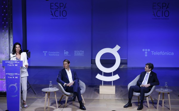 From left to right: Eva Fernández, Global Communication Manager; Rafael Nadal, tennis player and Prince of Asturias Award for Sports; José María Álvarez-Pallete, Chairman & CEO, Telefónica S.A.