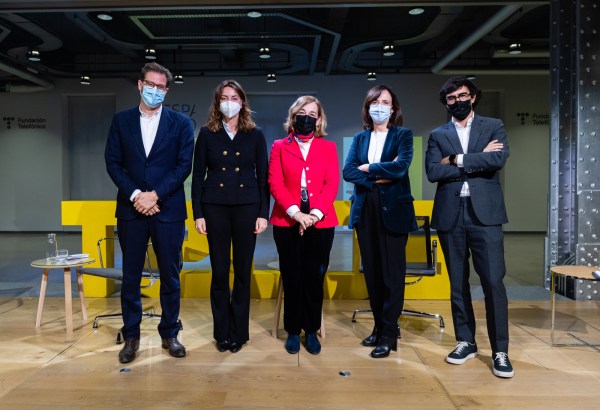 From left to right: Christoph Steck, Alicia Richart, Belén Romana, Áurea Moltó and Borja Bergareche.