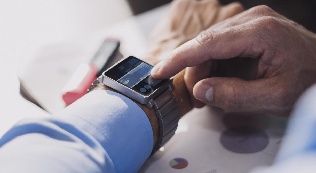 how to prevent cyberfraud with smartwatches