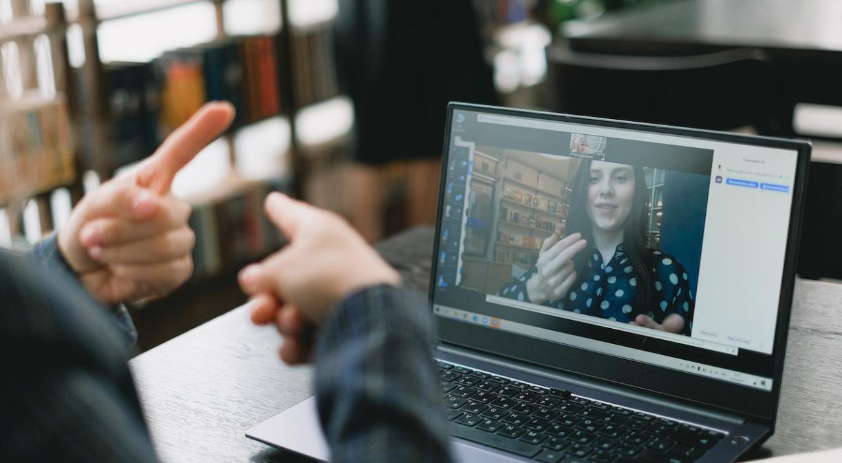 Technology that helps the hearing impaired