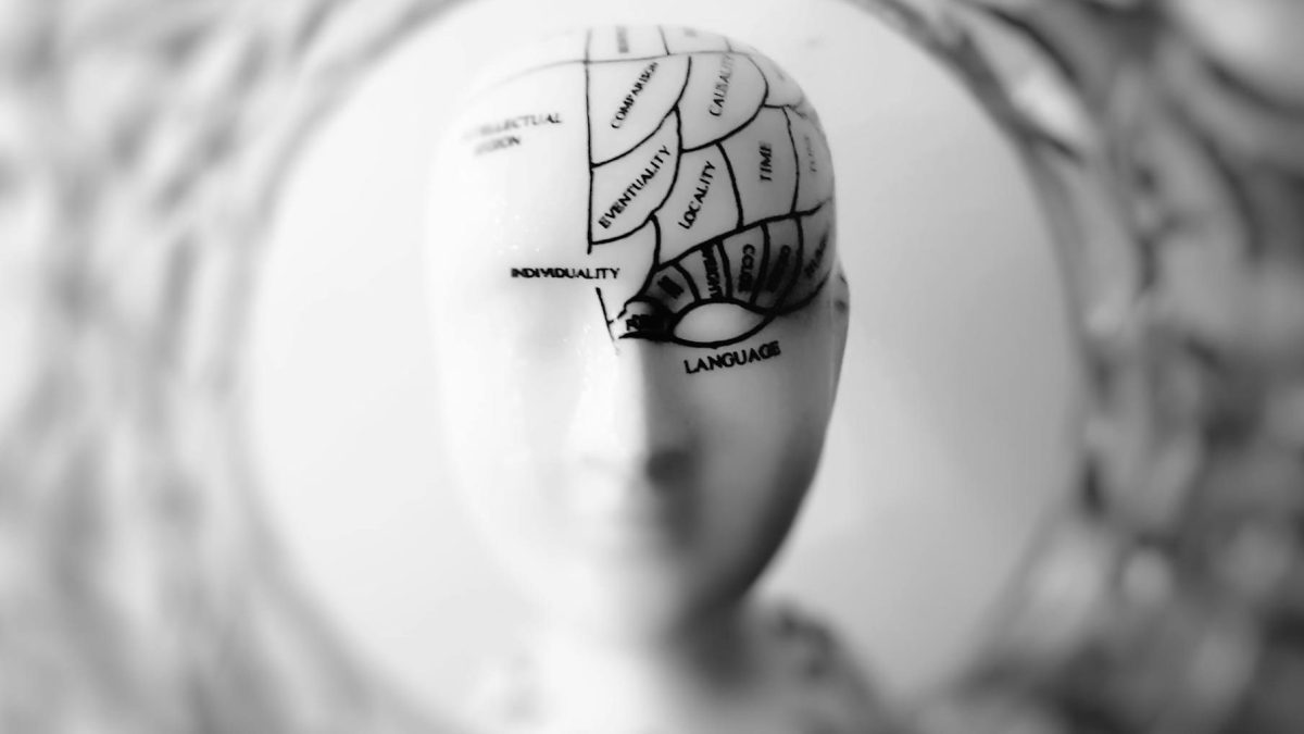In a world where conventional solutions no longer guarantee success, creative thinking emerges as the spark that can ignite transformation in processes such as negotiation.