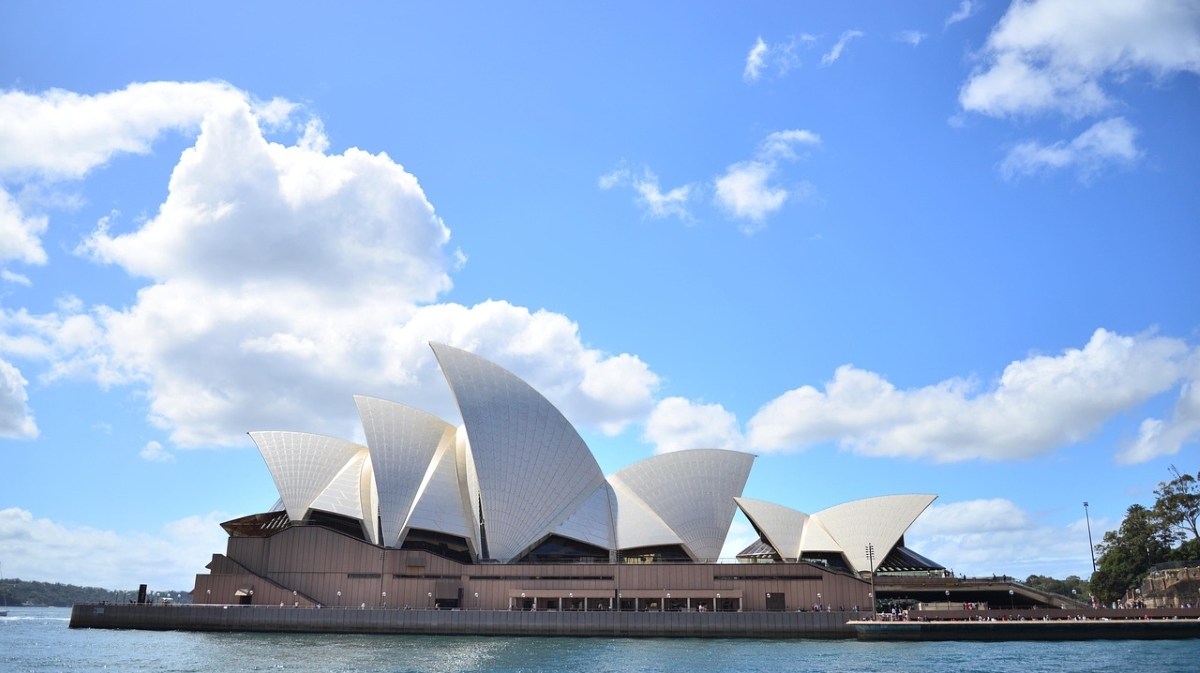Australia - a benchmark for protection of minors in the digital environment