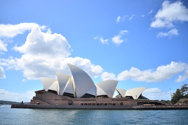 Australia - a benchmark for protection of minors in the digital environment