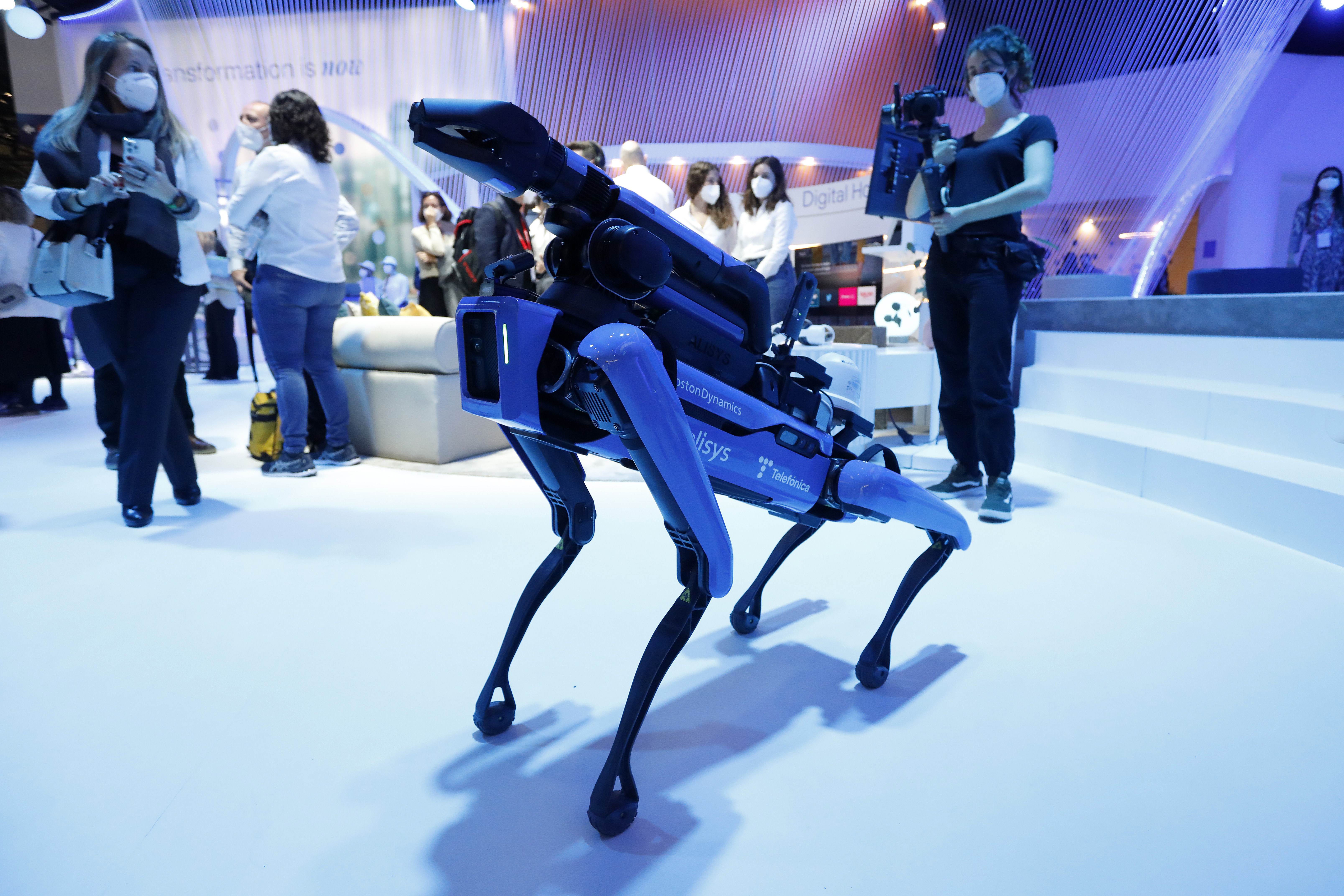 Stand de Telefónica en el MWC 2022 - @Arduino Vannucchi