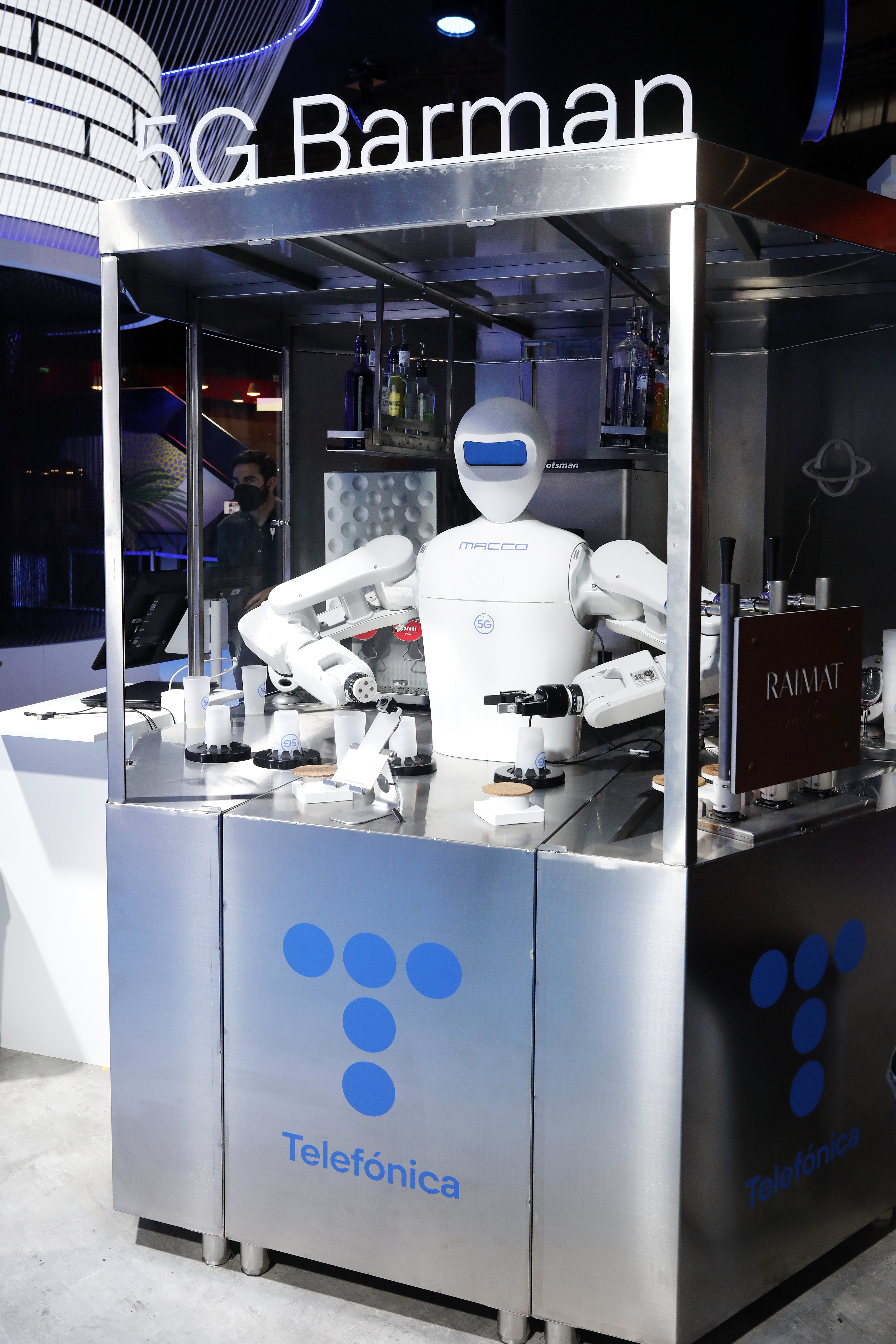 Stand de Telefónica en el MWC 2022 - @Arduino Vannucchi