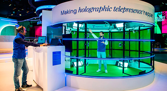 Telefónica exhibe su telepresencia holográfica con captura 3D en el MWC