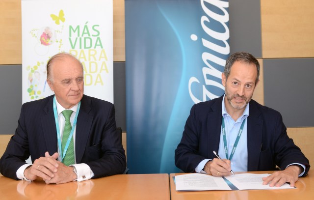 Foto 1 de 1
En la imagen Eduardo Gil Elejoste, director general del Grupo Praxair Iberia, y Fernando Abella, director de Nuevos Negocios Digitales de Telefónica España.