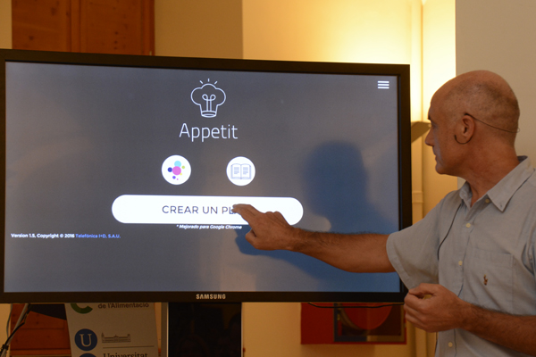 Pere Obrador, Product Manager de Appetit de Telefónica I+D durante la presentación de la aplicación.