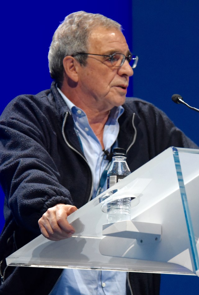 En la imagen el presidente de Telefónica, César Alierta durante su intervención en el encuentro de directivos de la compañía.