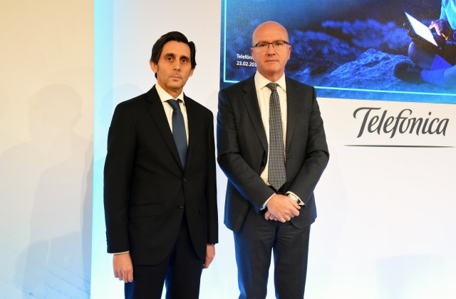 A la izquierda, el presidente de Telefónica, José María Álvarez-Pallete junto al director general de Estrategia y Finanzas de Telefónica, Ángel Vilá.