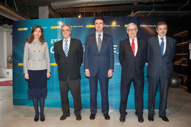 Foto 1 de 3.

En la imagen de izquierda a derecha: Ana Segurado, subdirectora de Telefónica Open Future_; César Alierta, presidente de Telefónica; José Manuel Soria, ministro de Industria, Energía y Turismo; Luis Solana, presidente de Telefónica Open Future_ y Luis Miguel Gilpérez, presidente de Telefónica España.