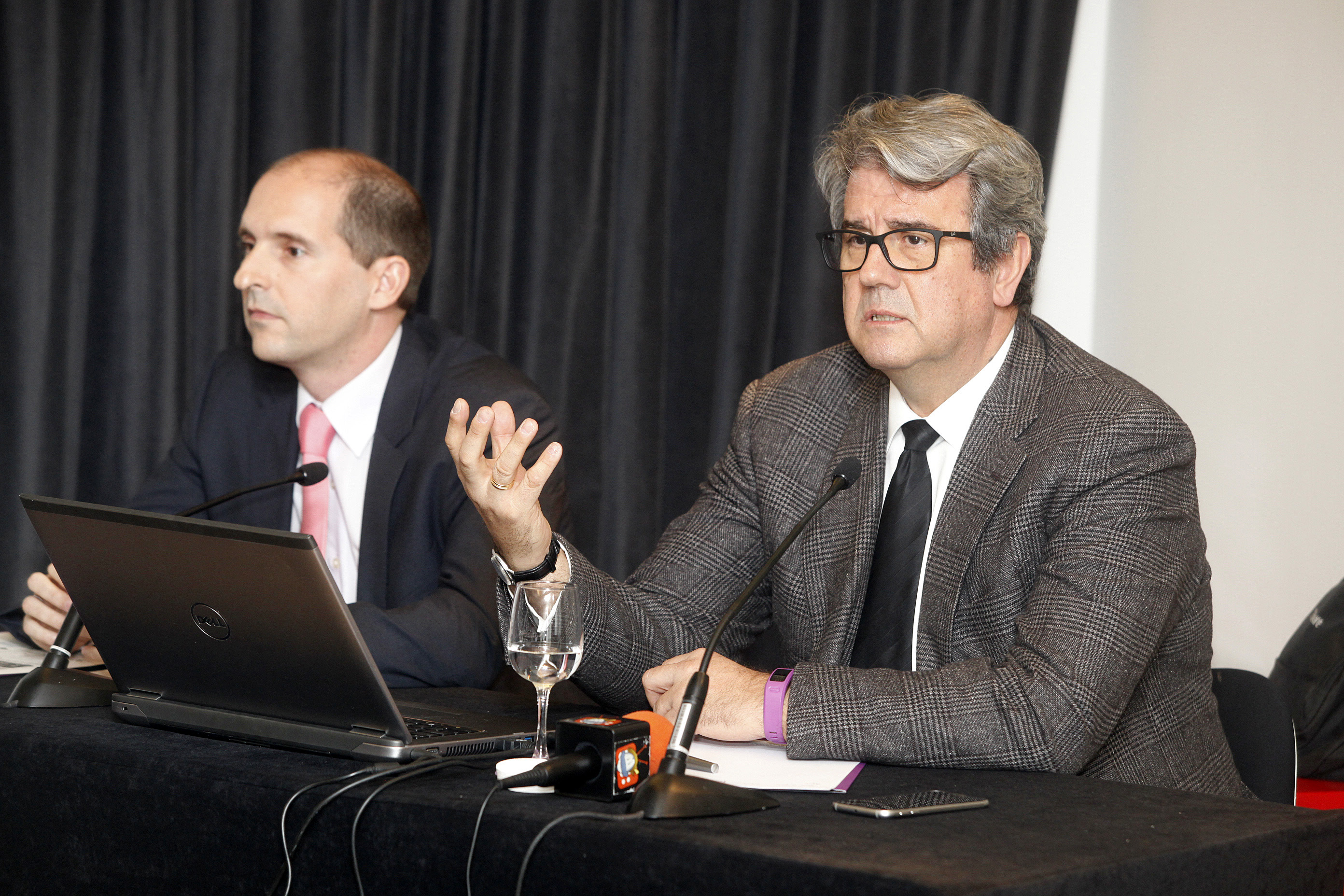 El director de Operaciones de Telefónica, Juan Manuel Caro, y el Global CTO de la compañía, Enrique Blanco.