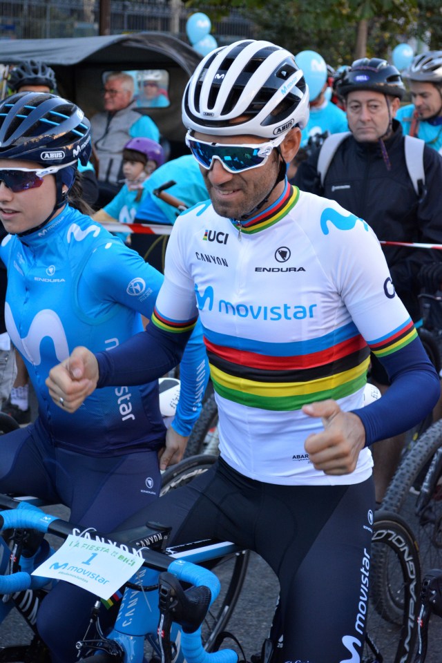 Alejandro Valverde estrena el maillot arcoíris de Campeón del Mundo en la Fiesta de la Movistar - Telefónica