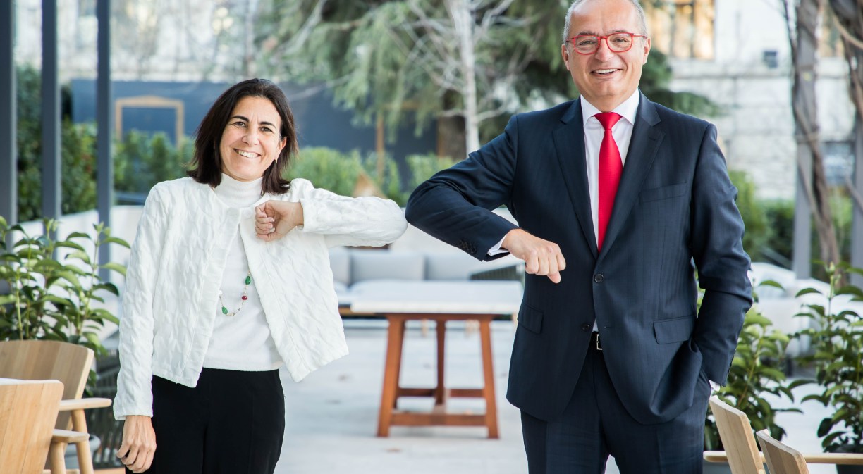 María Jesús Almazor, CEO Telefónica IoT & Big Data Tech, y Albert Triola, CEO de Oracle en España