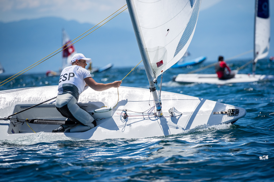 imagen barco becas podium