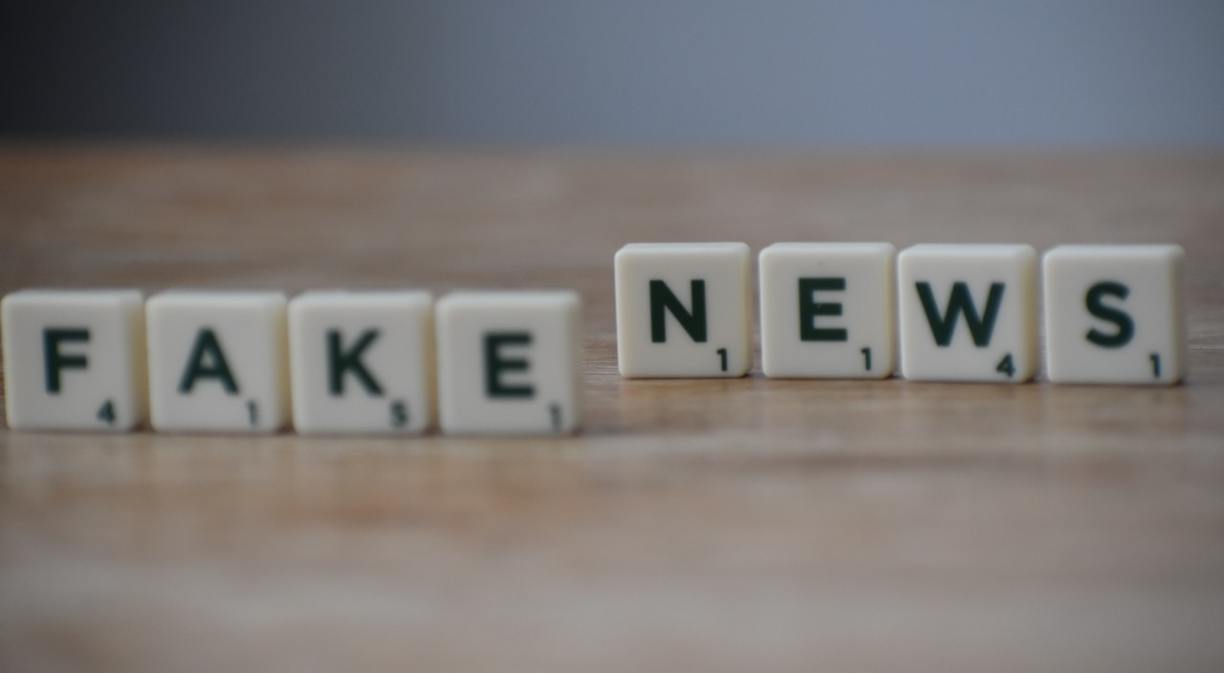 inteligencia artificial contra las fake news imagen principal