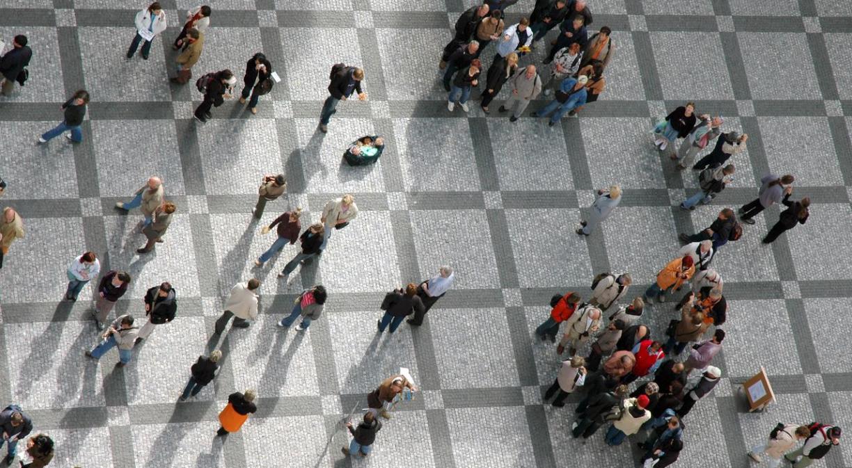 ods imagen principal personas paseando