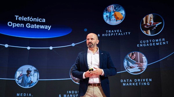 Con motivo de la celebración de los 100 años de Telefónica, David del Val subió al Ágora del stand de Telefónica en el Mobile World Congress 2024 de Barcelona para hablar, junto a relevantes colaboradores, de Open Gateway y su gran avance hasta el momento dentro del sector telco.