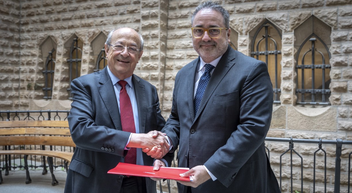 El presidente delegado de la Junta Constructora de la Sagrada Familia, Esteve Camps, y el director general de Telefónica en Cataluña, Chema Casas