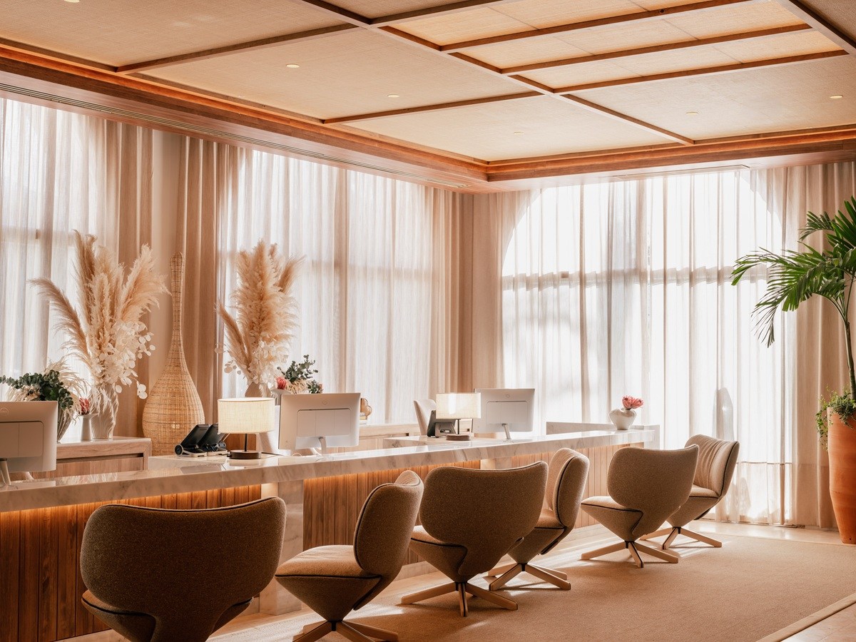 Lobby de un hotel en Marbella de la cadena hotelera Meliá